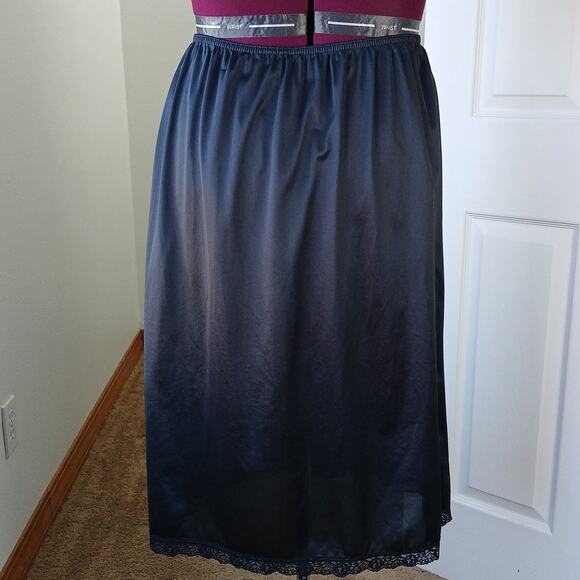Vintage Nylon Skirt Half Slip with Lace Hem 26W / 28W ZELIG STRAUSS CO black - Picture 4 of 10